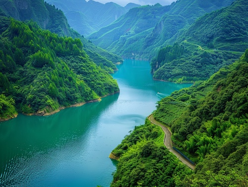 茂密的大青山、碧绿的清澈江水、蜿蜒的曲线山路、青翠欲滴的绿树林立、鲜花绽放的草地、婀娜多姿的翠绿植被、微风拂过的慢慢流动的绿草地、青青翠竹丛、浓绿色的涧溪流淌、幽深的绿色森林、青山脉脉含情、清澈见底的绿水悠然流淌、绿树成荫的水泽、翠绿山峦云雾缭绕、蓝天绿水间的和谐纯美、绿意盎然的田野、绿叶拂动的湖面、流淌青绿的小溪、蔚蓝天空下的翡翠山野、绿草如茵的青山美景、青山环绕