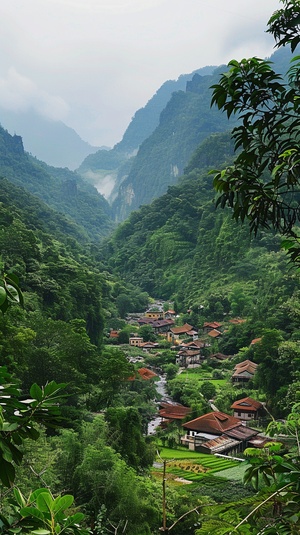 清澈明净的小溪，蜿蜒曲折，穿行于青翠的山林之间；远处的村落，炊烟袅袅，依山而建，宛如一幅宁静的山水画卷；参天古树掩映下，一座座古庙若隐若现，散发出古朴的气息，仿佛在述说着千年的沧桑。8k顶级品质