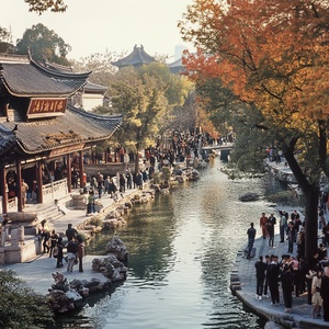 南京夫子庙美景，人头攒动，川流不息