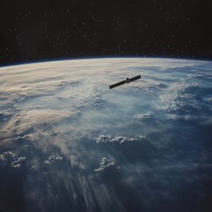 摄像机记录卫星按轨道飞行