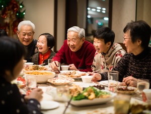 温馨团圆，美味佳肴，欢乐聚餐